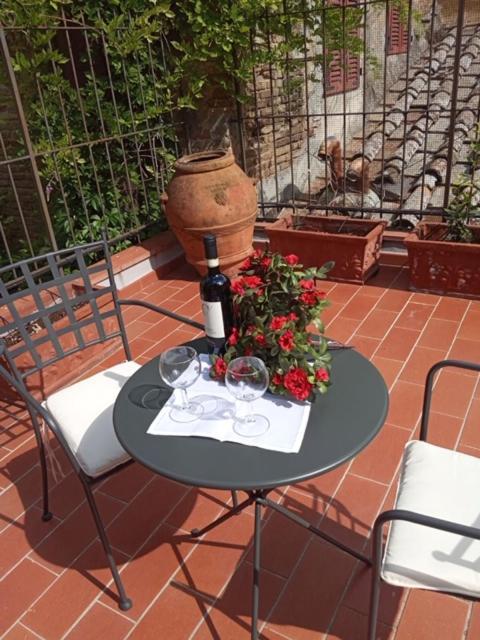 Hotel La Casa Dei Vezzi à San Gimignano Extérieur photo